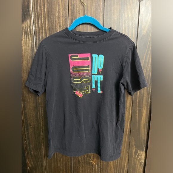 NIKE - Just Do It - Retro Style T-Shirt- Youth XL - Picture 4 of 9